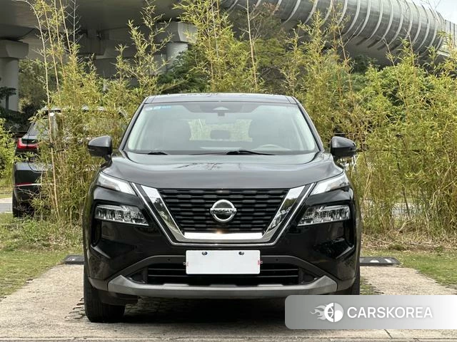 Nissan Qijun 2022 Черный из Китая, фото 2