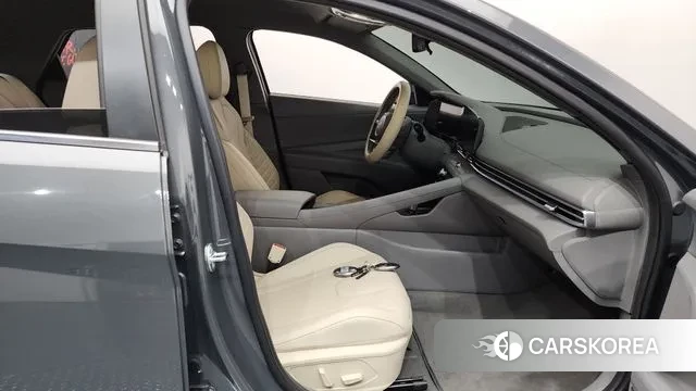 Hyundai The New Avante (CN7) 2025 Серый из Кореи, фото 2