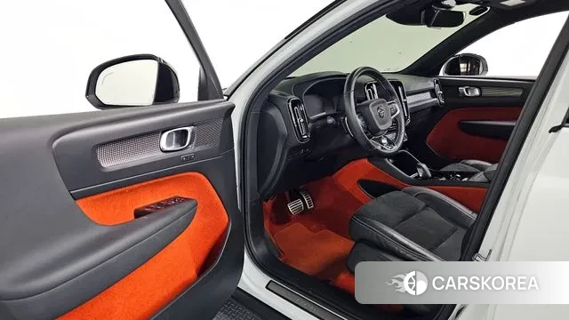 Volvo XC40 2019 Белый из Кореи, фото 2