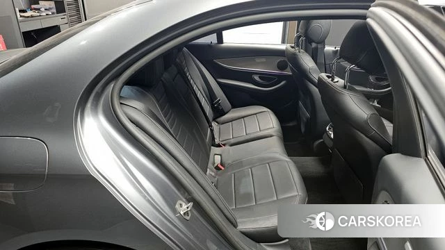 Mercedes-Benz E-Class W213 2019 Серый из Кореи, фото 2