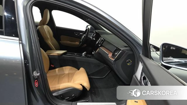 Volvo S60 3rd generation 2021 Серый из Кореи, фото 2