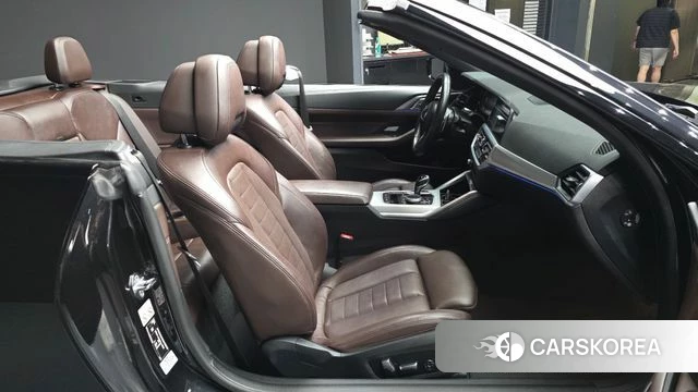 BMW 4 Series (G22) 2022 Черный из Кореи, фото 2