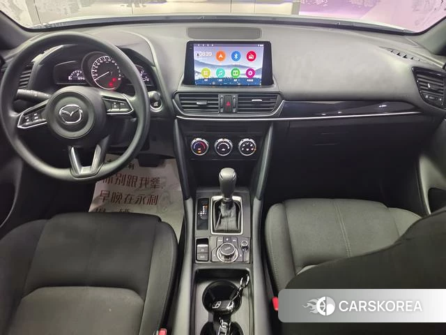 Mazda CX-4 2023 Белый из Китая, фото 2