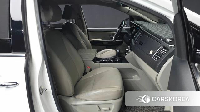 Kia The New Carnival 2018 Белый из Кореи, фото 2