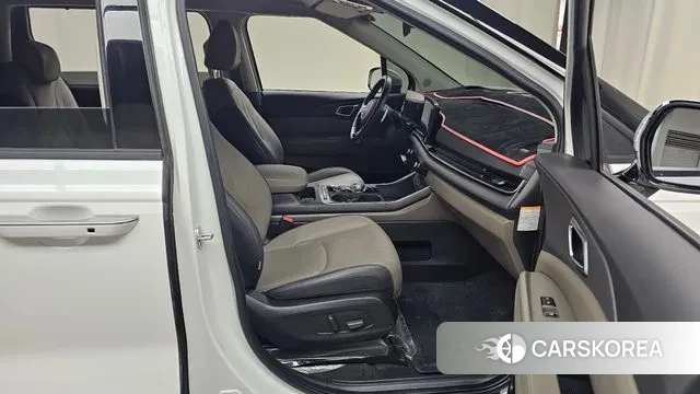 Kia The New Carnival 4th Generation 2024 Белый из Кореи, фото 2