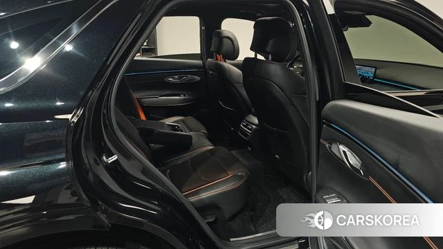 Genesis GV70 2024 Черный из Кореи, фото 2