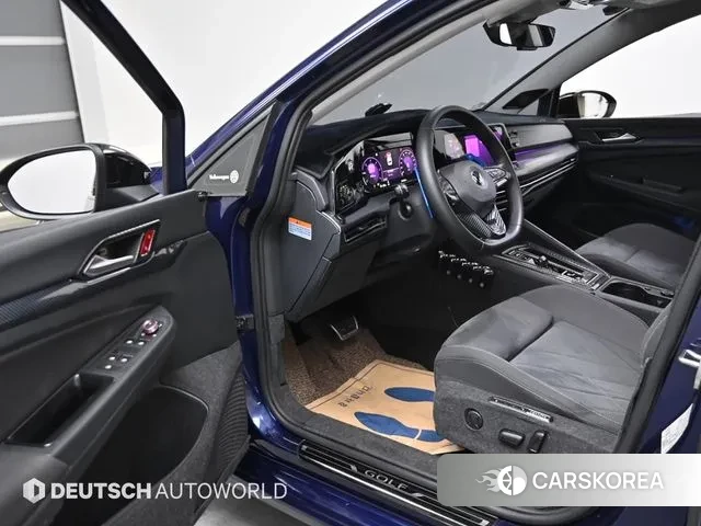 Volkswagen Golf 8th Generation 2022 Синий из Кореи, фото 2