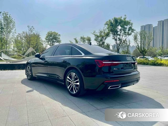 Audi A6L 2022 Черный из Китая, фото 2