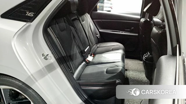 Hyundai Avante (CN7) 2022 Серебряный из Кореи, фото 2