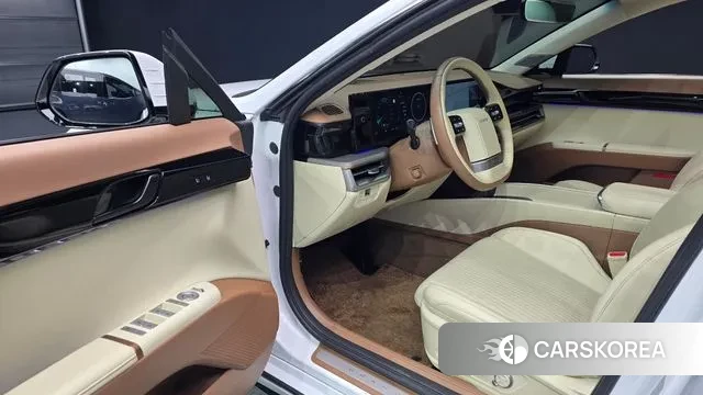 Hyundai Grandeur Hybrid (GN7) 2023 Белый из Кореи, фото 2