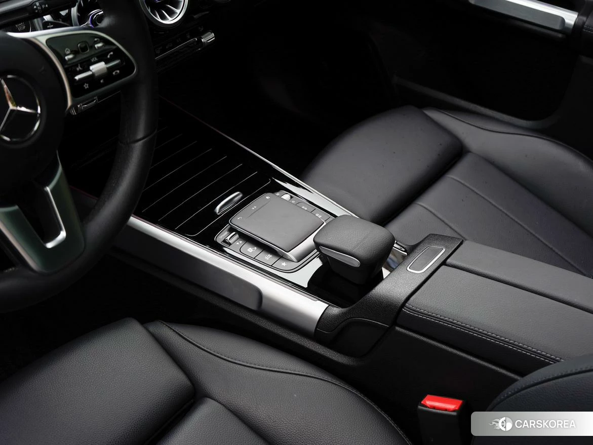 Mercedes-Benz EQB 2023 Черный из Китая, фото 2