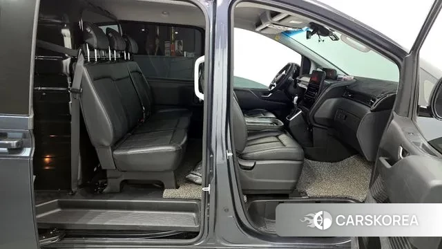 Hyundai Staria 2022 Серый из Кореи, фото 2