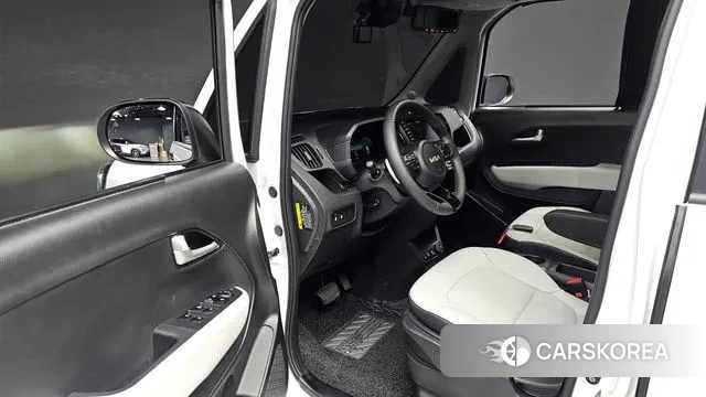 Kia The New Kia Ray EV 2023 Белый из Кореи, фото 2