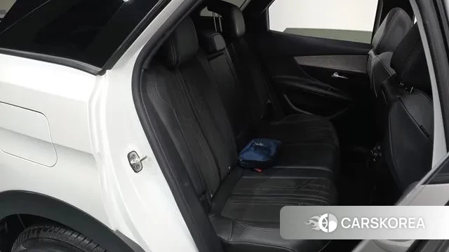 Peugeot 3008 second generation 2021 Белый из Кореи, фото 2