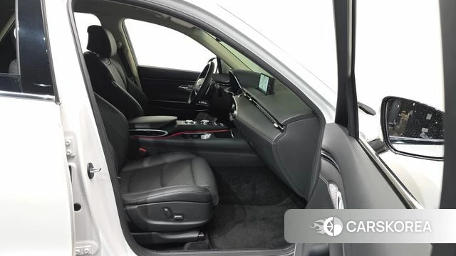 Genesis GV70 2022 Белый из Кореи, фото 2
