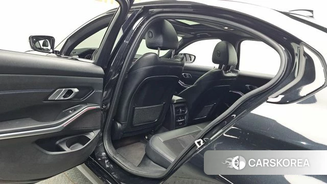 BMW 3 Series (G20) 2020 Черный из Кореи, фото 2