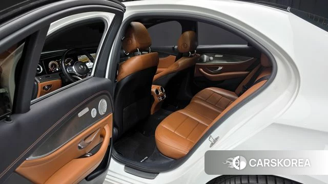 Mercedes-Benz E-Class W213 2020 Белый из Кореи, фото 2