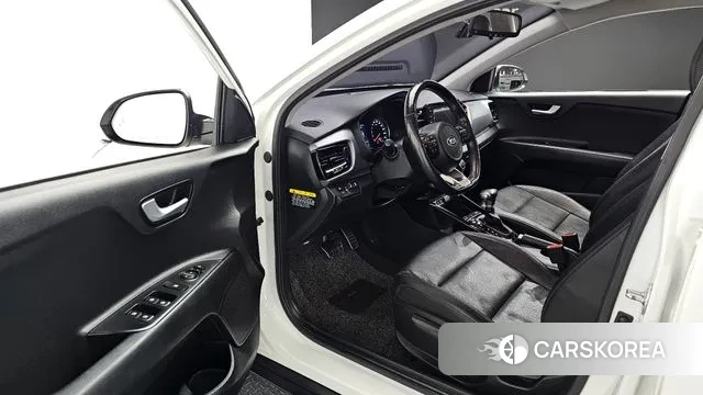 Kia Stonic 2019 Белый из Кореи, фото 2