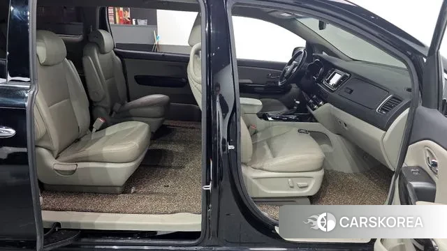 Kia The New Carnival 2018 Черный из Кореи, фото 2