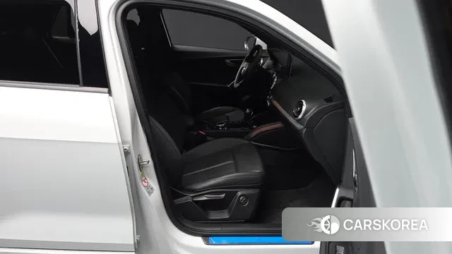 Audi Q2 2023 Белый из Кореи, фото 2