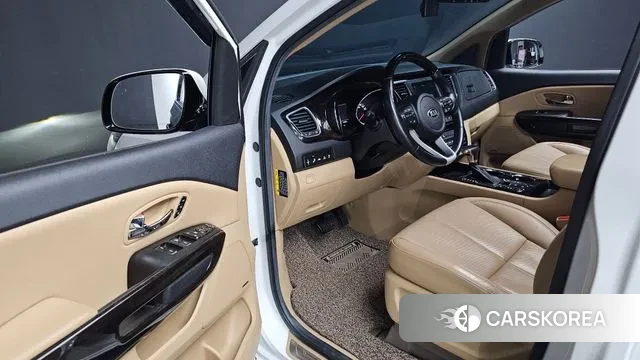 Kia The New Carnival 2018 Белый из Кореи, фото 2