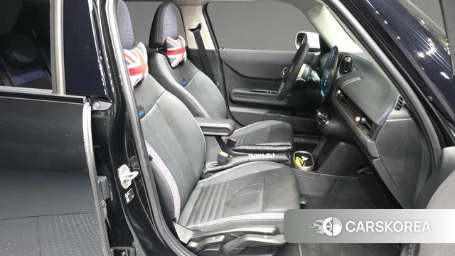 Mini Cooper C 4th generation 2025 Черный из Кореи, фото 2