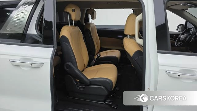 Kia Carnival 4th generation 2023 Белый из Кореи, фото 2