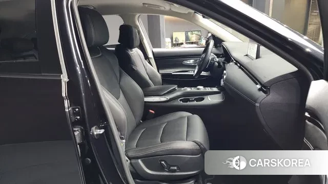 Genesis GV70 2022 Черный из Кореи, фото 2