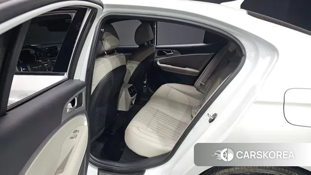 Genesis The New G70 2021 Белый из Кореи, фото 2