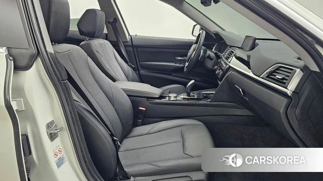 BMW 3 Series GT (F34) 2020 Белый из Кореи, фото 2