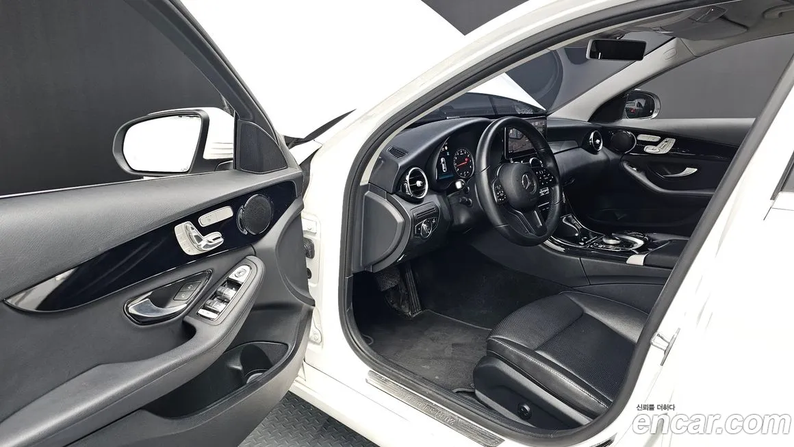 Mercedes-Benz C-Class W205 id 2072480 из Кореи 2