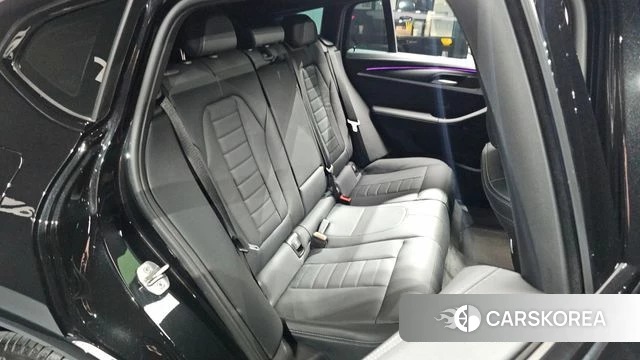 BMW X4 (G02) 2025 Черный из Кореи, фото 2