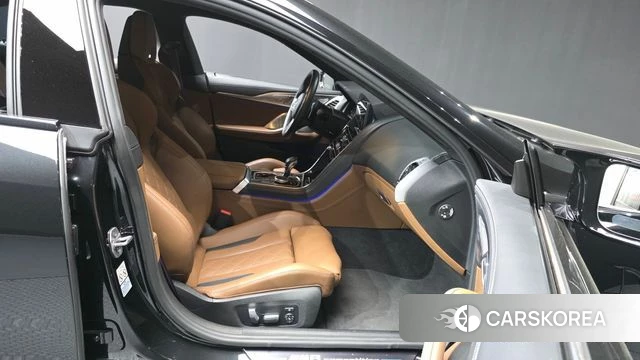 BMW M8 (G15) 2024 Черный из Кореи, фото 2