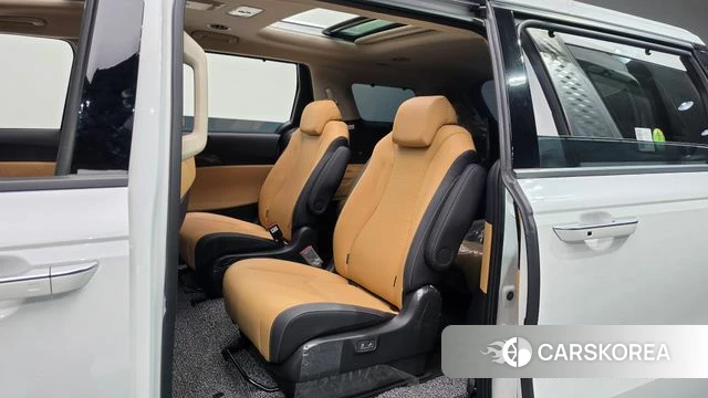 Kia Carnival 4th generation 2023 Белый из Кореи, фото 2