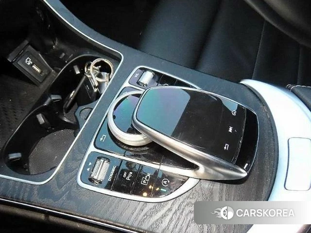 Mercedes-Benz C-Class W205 2019 Белый из Кореи, фото 2