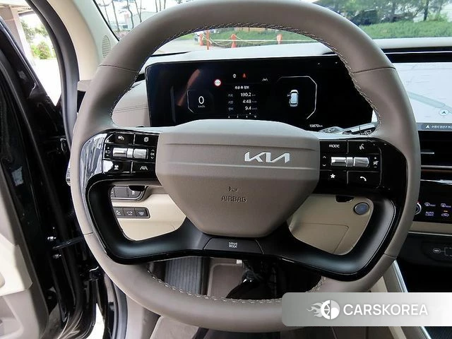 Kia The New Carnival 4th Generation 2024 Черный из Кореи, фото 2