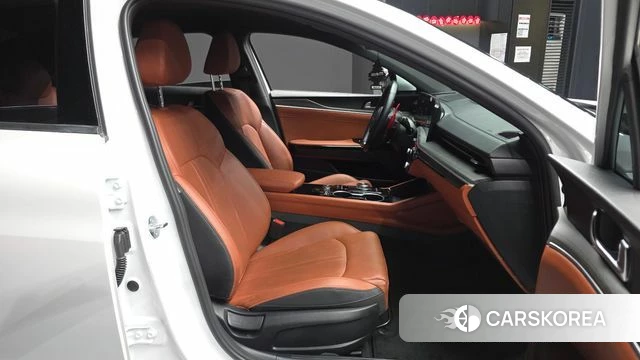 Kia The New K5 3rd generation 2024 Белый из Кореи, фото 2