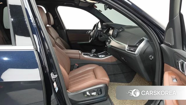 BMW X5 (G05) 2021 Черный из Кореи, фото 2