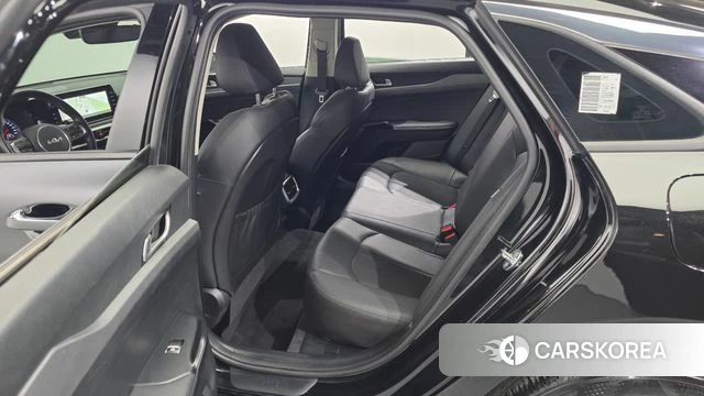 Kia K5 3rd generation 2023 Черный из Кореи, фото 2