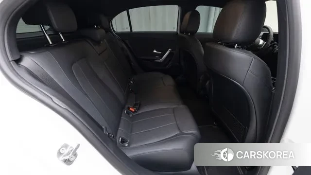 Mercedes-Benz A-Class W177 2025 Белый из Кореи, фото 2