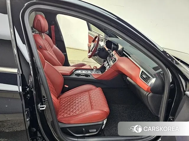 Genesis The New G70 2022 Черный из Кореи, фото 2