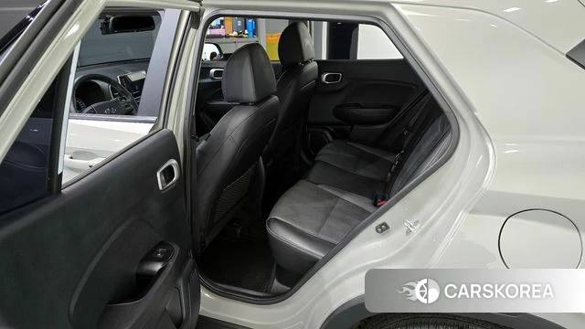 Hyundai Venue 2020 Серебристо-серый из Кореи, фото 2