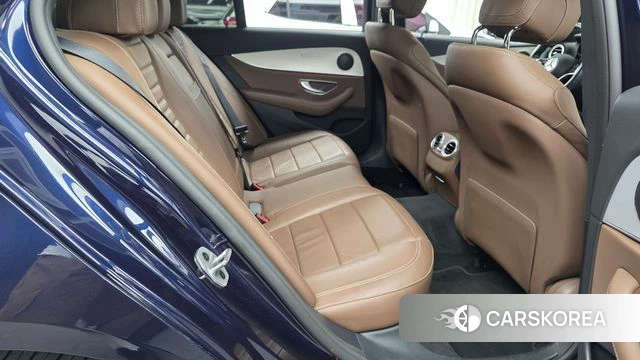 Mercedes-Benz E-Class W213 2021 Синий из Кореи, фото 2