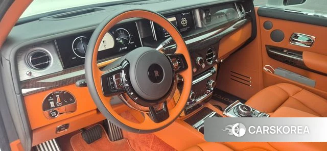 Rolls-Royce Phantom 2025 Жемчужный цвет из Кореи, фото 2