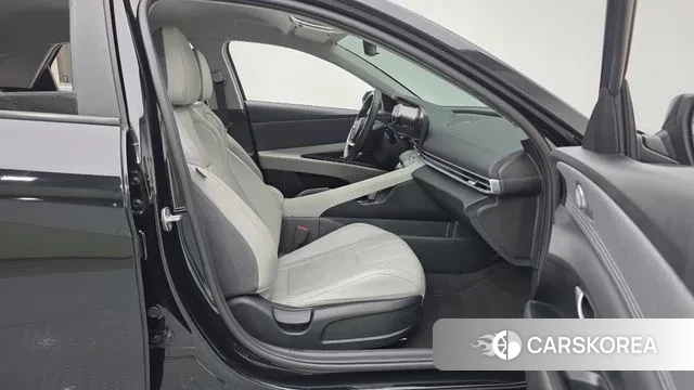 Hyundai Avante (CN7) 2022 Черный из Кореи, фото 2