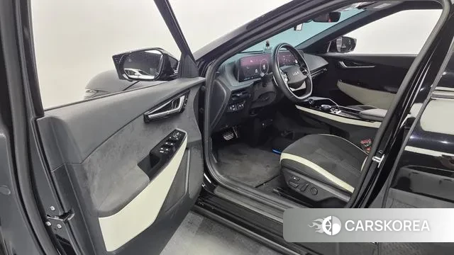 Kia EV6 2022 Черный из Кореи, фото 2