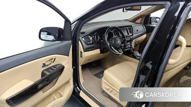 Kia The New Carnival 2018 Черный из Кореи, фото 2