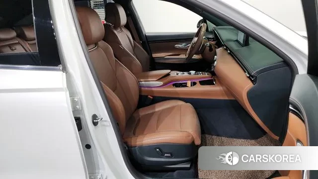 Genesis GV70 2021 Белый из Кореи, фото 2