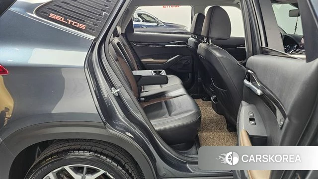 Kia Seltos 2020 Серый из Кореи, фото 2