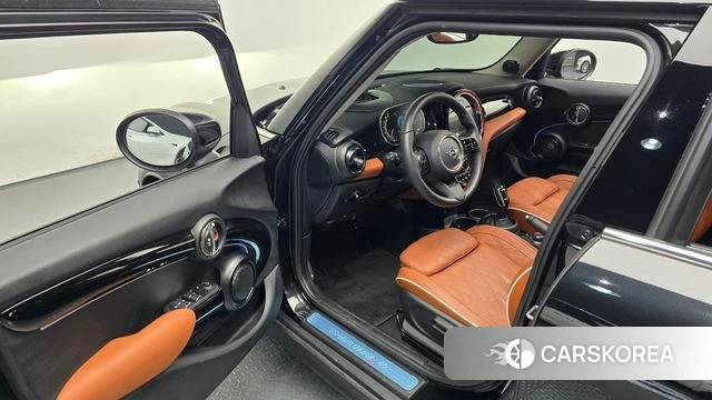 Mini Cooper S 2022 Черный из Кореи, фото 2